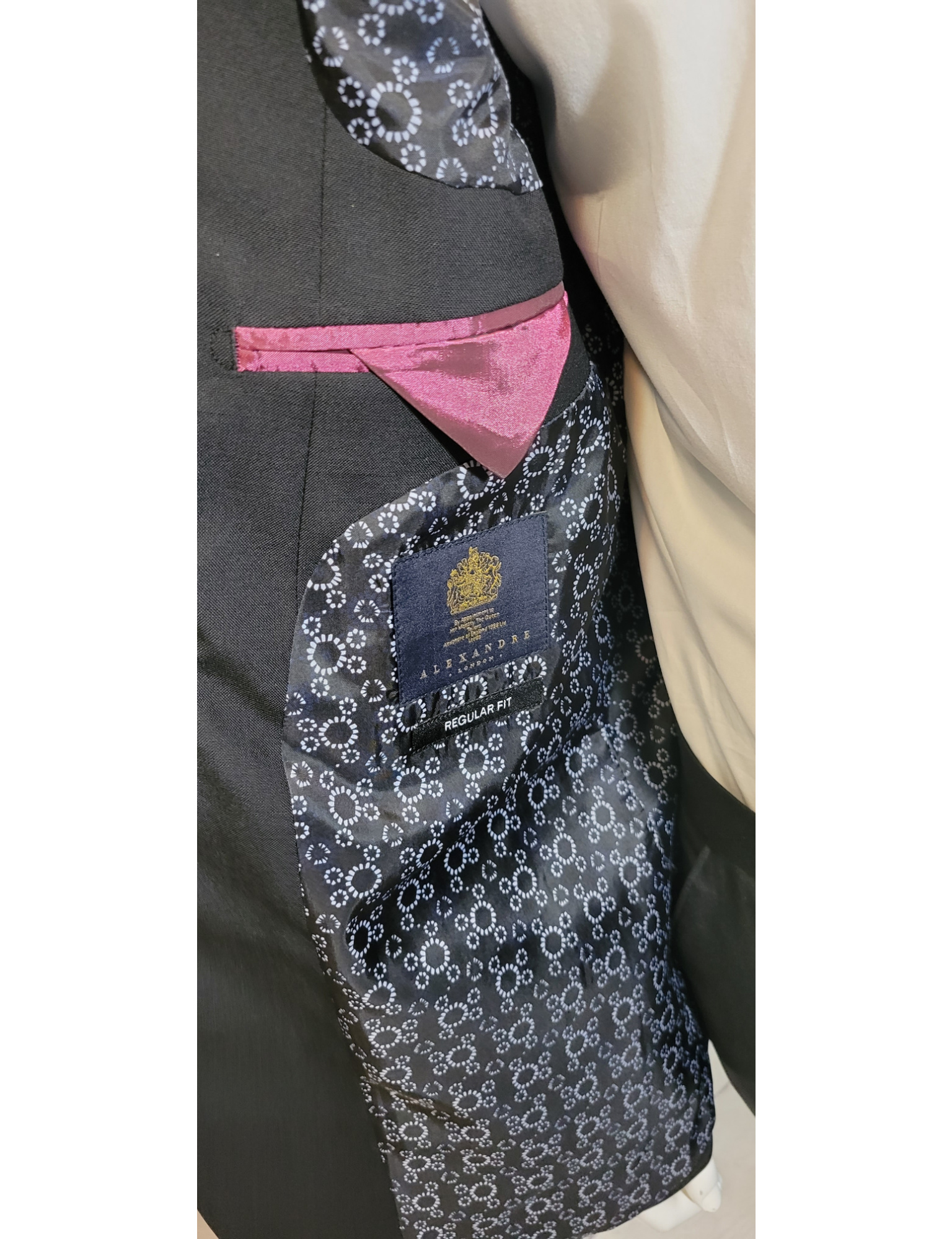 PLAIN BLACK REGULAR FIT 2 PIECE SUIT