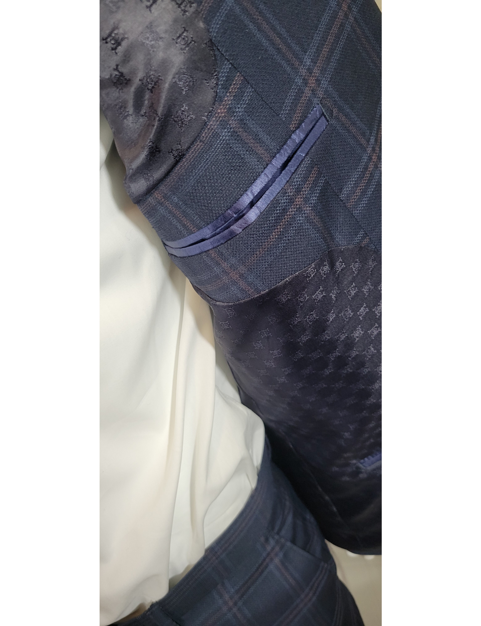 NAVY BLUE RED OVERCHECK REGULAR FIT SUIT