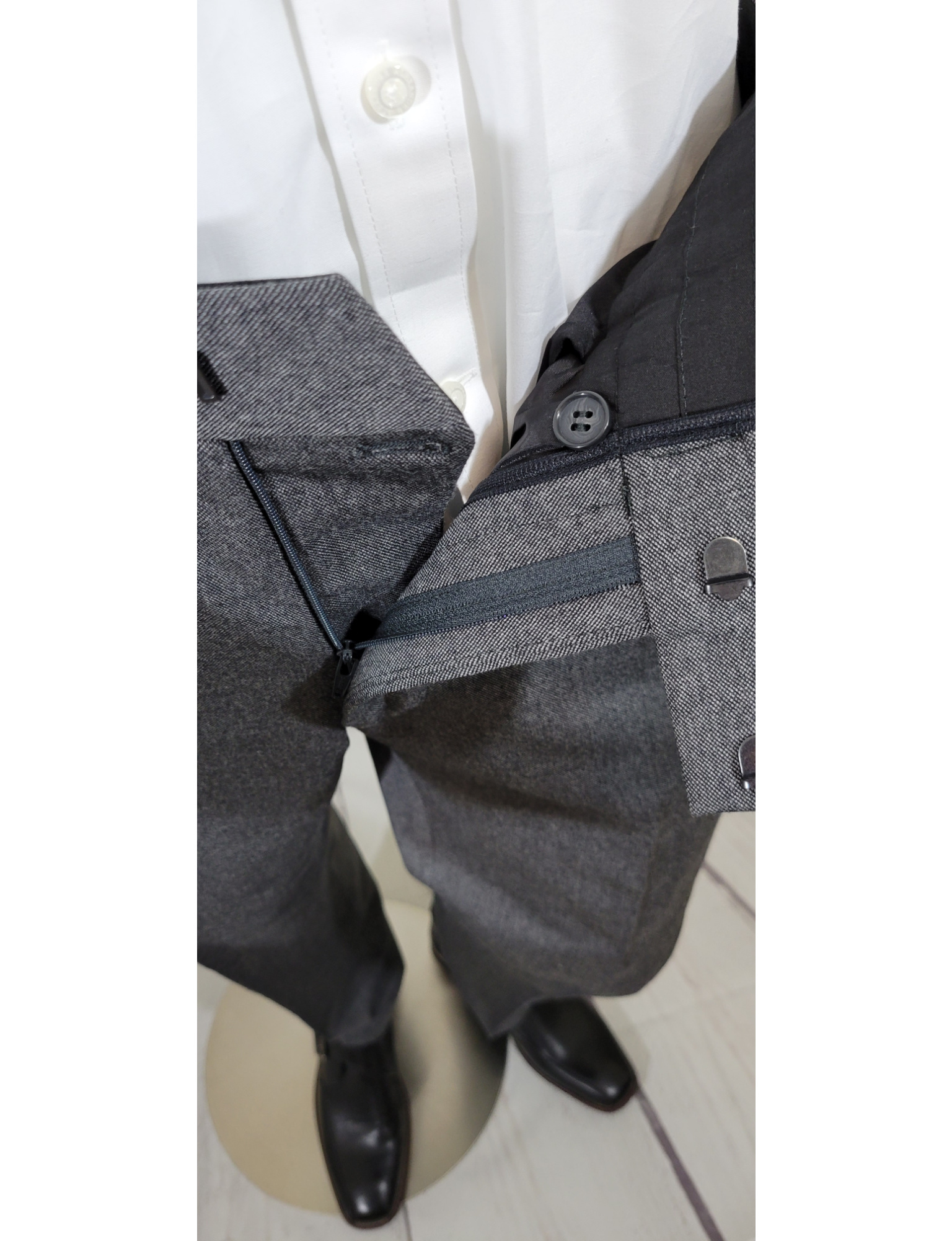 GREY DONEGAL REGULAR FIT SUIT